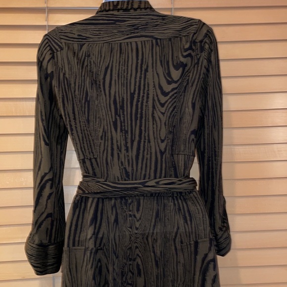 Diane Von Furstenberg Konya Marbled Wrap Dress - Picture 7 of 12